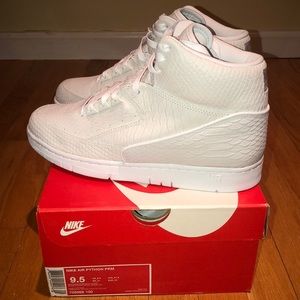 Nike Air Python Premium- White/Metallic Silver
